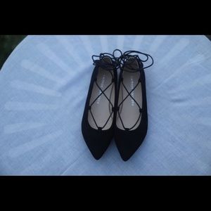 Chinese Laundry flats